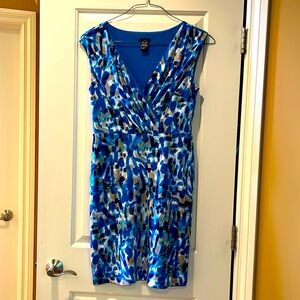 EUC Ann Taylor Abstract Pattern Dress